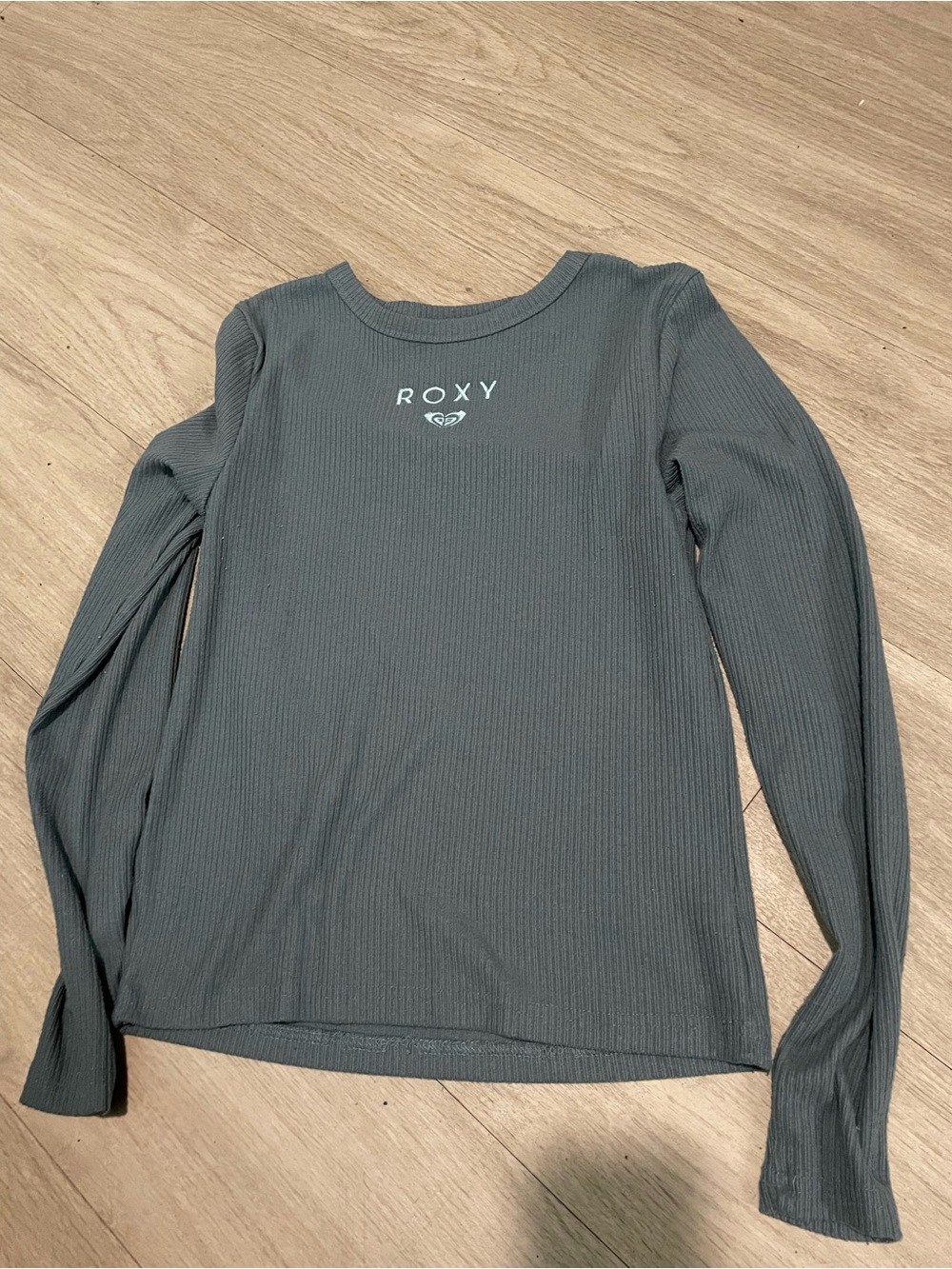 Roxy Long Sleeve Ribbed Tee in Slate Gray